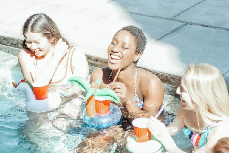 Elevating Your Outdoor Space: Mastering the Art of Decorating a Pop-Up Gazebo | Angellique.com